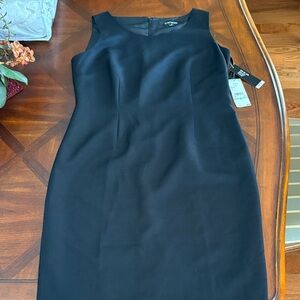 Le Suit Classic Black Midi Dress